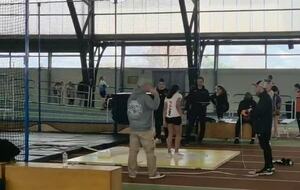 Le  lancer de Nelly 8,63m