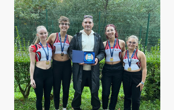Victoire à la Coupe de France de saut à la perche féminine