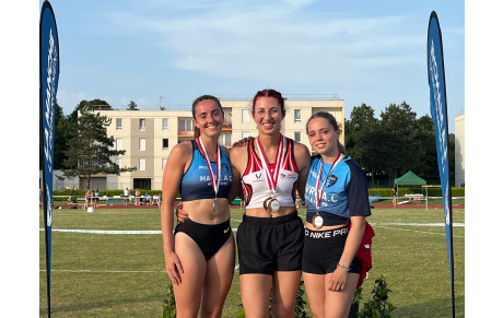 Nayah CAUVIN championne régionale toutes catégories à la perche